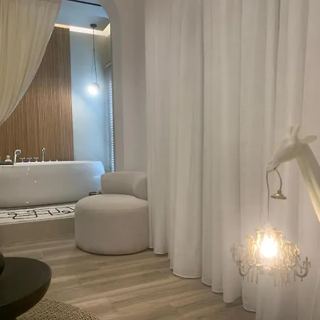 Khroma Luxury Suite 1 Beach Front Apartment Hersonissos  Room photo