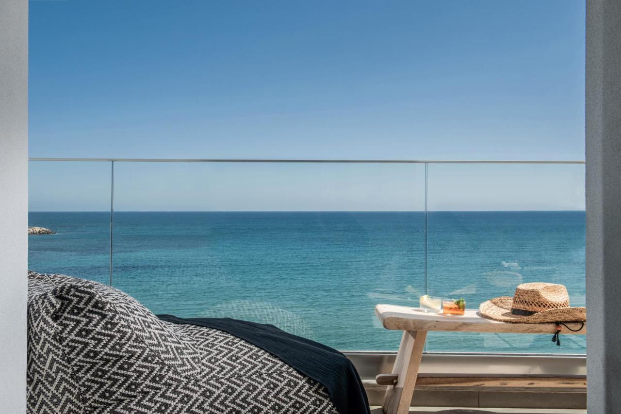 Apartment Khroma Luxury 1 Front *
