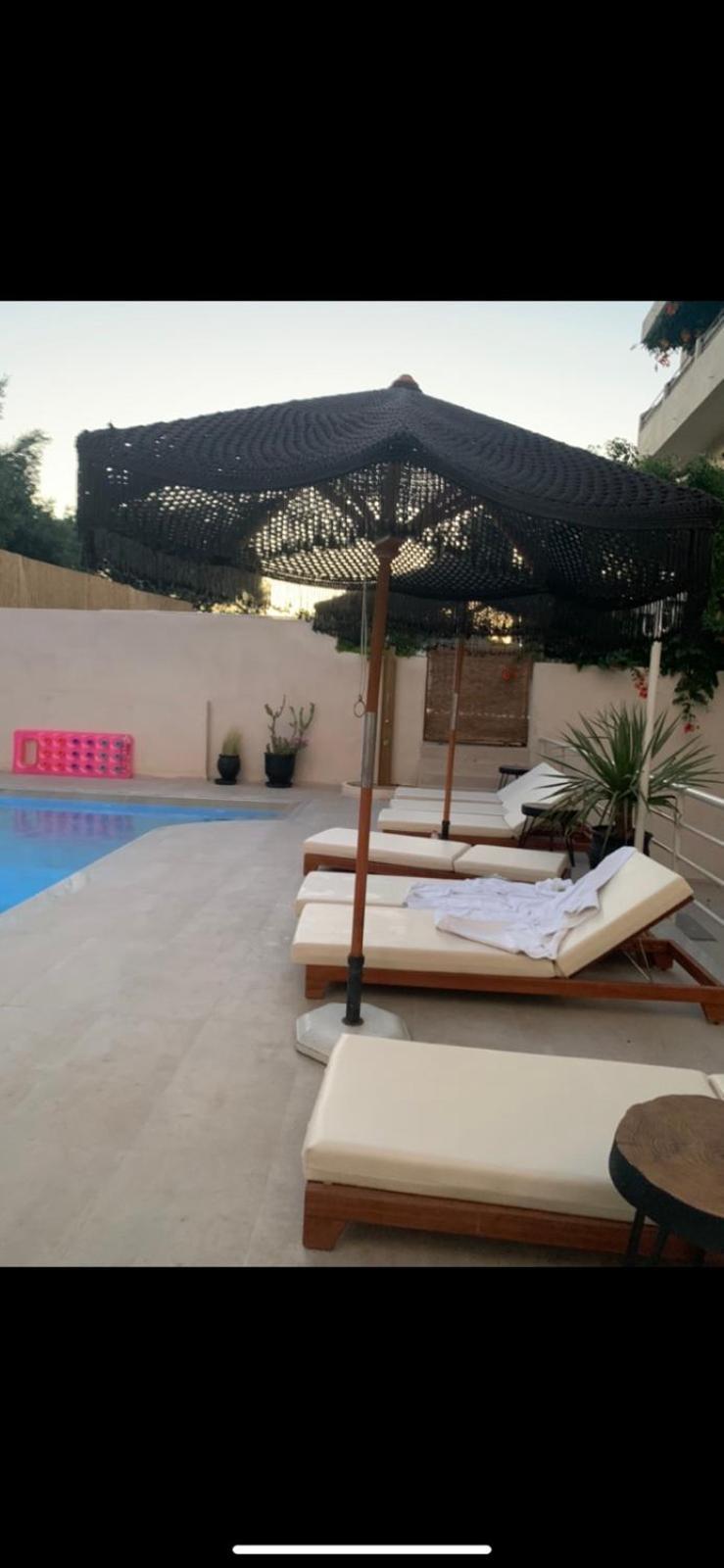 Khroma Luxury 1 Front